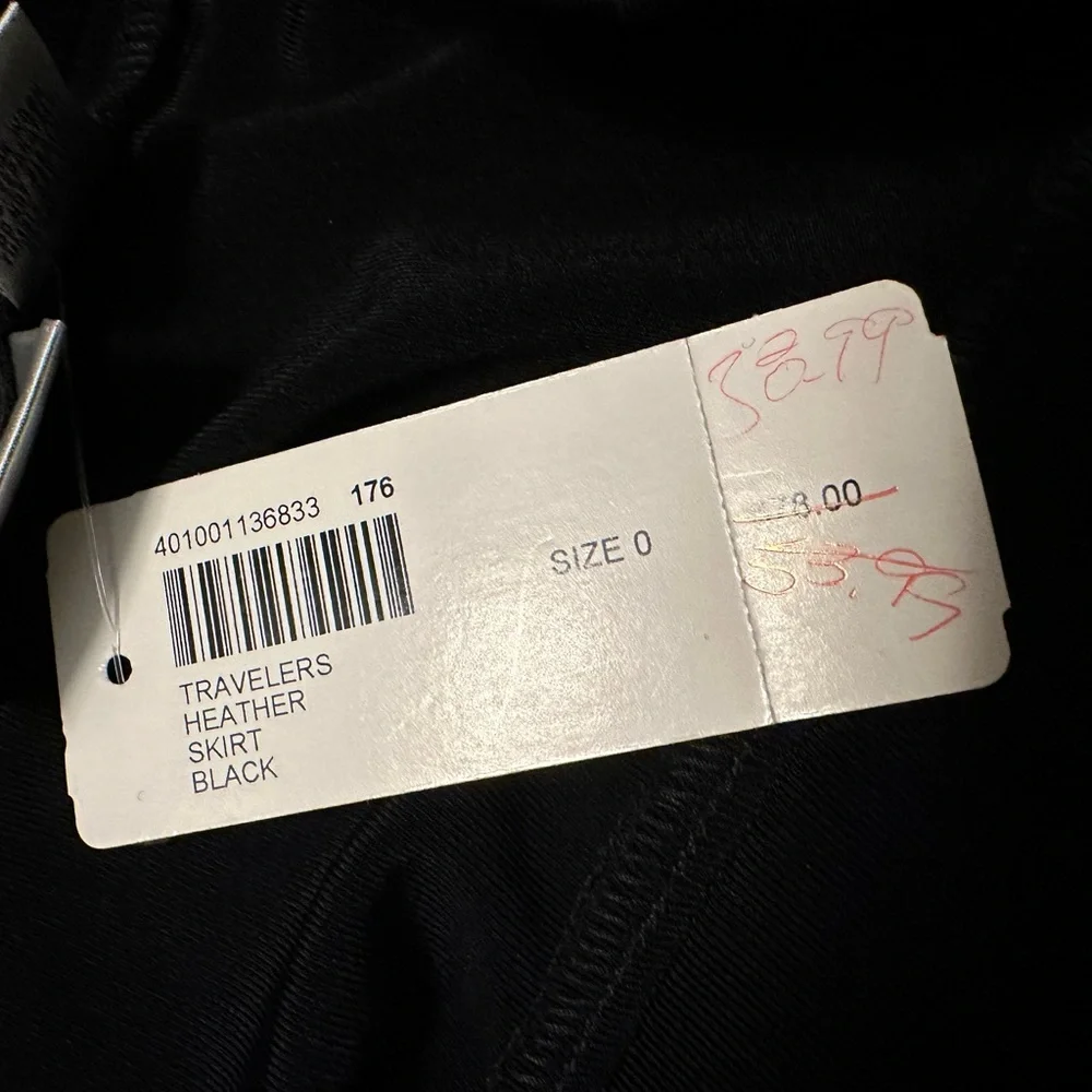 Chico's‎ black skirt -NWT